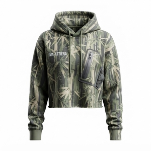 Hoodie court imprimé bambou pour femme – Vêtements d'hiver personnalisés avec poches utilitaires – Style streetwear - Product Image 3