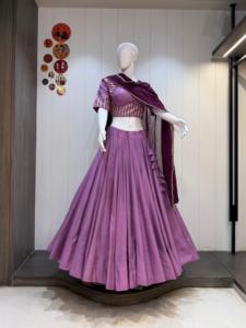 Lehenga Choli en soie rouge avec dupatta noir, tenue de mariage indienne traditionnelle, robe ethnique pour femmes, longueur au sol - Product Image 4