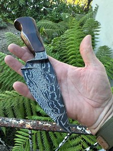 Cuchillo multiusos con mango de madera, hoja de acero, funda negra, patrón topográfico verde, 6.7 pulgadas de longitud total, para bricolaje - Product Image 4