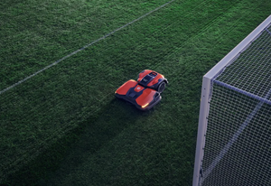 Advanced Automower CE0RA Industrial Grade 6 Acre Commercial Robot Lawn Mower GPS Automatic <b>Grass</b> <b>Cutting</b> <b>Machine</b> OEM ODM - Product Image 4