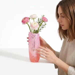 Vase à fleurs traditionnel en résine écologique, effet multicolore, design artisanal décoratif pour table, décoration d'intérieur - Grande Vente - Product Image 3