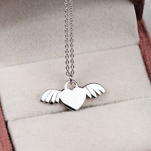 Vente en gros de colliers pendentifs en argent sterling 925 avec ailes d'ange et cœur, bijoux Memoria - Product Image 3