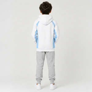Sudadera moderna para niños con material suave, comodidad agradable y artesanía de calidad para uso diario en todas las estaciones. - Product Image 2