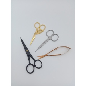 Juego de Tijeras para Cejas y Vello Nasal de Acero Inoxidable con Mango de Plástico para Salón y Uso Doméstico - Tijeras de Maquillaje - Product Image 3