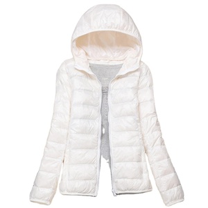 Nouveau design élégant doudoune pour femmes veste doudoune à capuche de haute qualité coupe-vent vente en gros veste d'hiver à fermeture éclair - Product Image 1