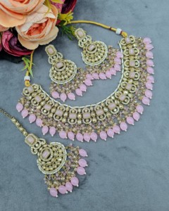 Ensemble collier choker avec boucles d'oreilles et mangtika assortis pour femmes, bijoux ethniques traditionnels pour réceptions, fabricants d'ensembles de bijoux. - Product Image 4