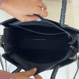 Nouveauté 2025 Sac à main de luxe à grande capacité en cuir de vache occidental à motifs à carreaux Sac à main porté épaule pour femme Sac à main élégant pour tous les jours - Product Image 6