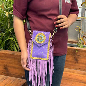 Nueva moda 2025 pelo en cuero de vaca metálico flecos bandolera Mini bolso para mujer cuero genuino Concho Cell monederos móviles - Product Image 3