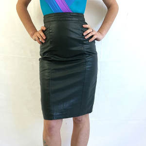 Falda de Cuero Genuino de Alta Costura, Casual, de Cintura Alta, Personalizada, para Mujer |   Falda de cuero de alta calidad para mujer - Product Image 1