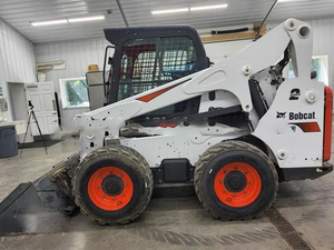 Cargadora Compacta S740 2022 con Cabina Cerrada, Máquina de Construcción de Alto Rendimiento - Product Image 6