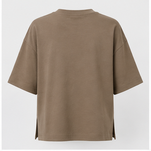 Camiseta Oversize de Mujer con Cuello Redondo, Hombros Caídos y Manga Corta en Color Taupe, Modelo WTS-0106 - Product Image 2