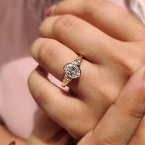 Anillo Solitario de Diamante Ovalado de 2.01 CT Cultivado en Laboratorio en Oro Sólido de 14k, Regalo Fino de Compromiso para Mujer, Sorpresa de Boda - Product Image 3