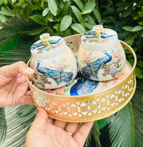 Hermoso Juego de Bandeja de Servir y Tarro de Almacenamiento con Estampado de Pavo Real, Hecho a Mano en Jaipur, Decoración para el Hogar, Regalo, Venta al por Mayor, Diwali - Product Image 3