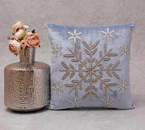 Housse de coussin décorative à bas prix avec broderie complexe pour salon, chambre, salle de séjour et intérieur de maison élégant - Product Image 5