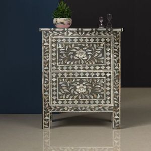 Mesita de Noche Clásica con Cajón Lateral y Incrustaciones de Hueso, Mueble Artesanal de Lujo para Dormitorio o Sala de Estar - Product Image 3