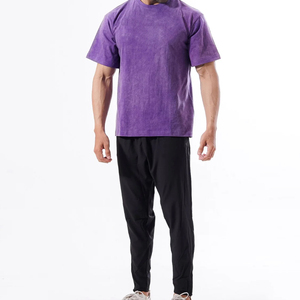 Camisetas al por mayor de alta calidad y bajo precio con lavado ácido para hombre, estilo urbano, hip hop, corte regular, cuello redondo y manga corta - Product Image 1
