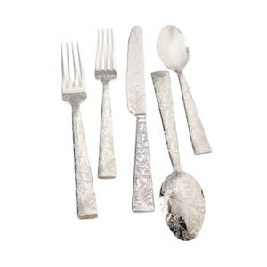 Juego de cubiertos de metal resistente, fabricado con acero inoxidable de grado alimenticio, ideal para uso diario y fiestas. - Product Image 6