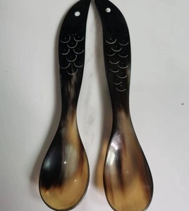Juego de cubiertos de cuerno de búfalo de la mejor calidad con mango de hueso, utensilios de cocina de alta calidad, cuchara para ensalada - Product Image 1