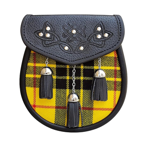 Sporran écossais à nœud celtique en cuir noir avec trois chaînes et pompon en fourrure pour kilt et tenue des Highlands - Product Image 6