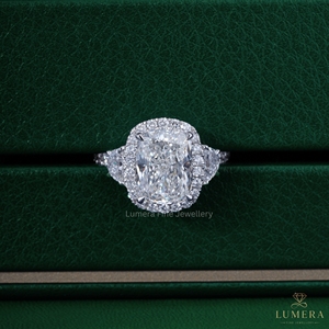 Anillo de compromiso con halo de diamantes cultivados en laboratorio de corte cojín de 5.34 quilates, oro blanco de 14 quilates, pavé de tres piedras, anillo de boda para mujer - Product Image 2