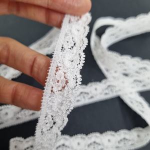 Tissu en dentelle florale 1,5 cm, bord festonné étroit, extensible, léger, couleur personnalisable, pour lingerie, vêtements pour bébés, couture - Product Image 4