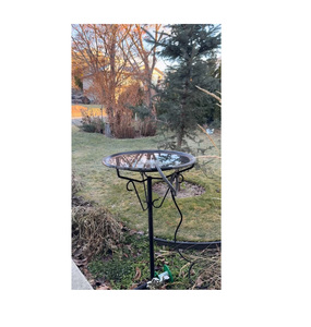 Bain d'oiseaux en métal de qualité supérieure pour extérieur, finition résistante à la rouille, parfait pour la décoration de jardin, bassin à eau pour oiseaux - Product Image 1