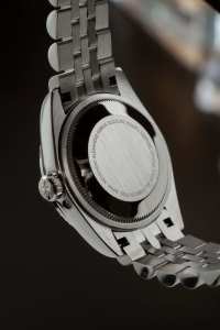 อเล็กซานเดอร์ เฟอร์รอส 8222S/02 นาฬิกาข้อมือสตรี ระบบควอตซ์คริสตัลแซฟไฟร์ หน้าปัด 31 มม. กันน้ำได้ 50 ม. นาฬิกาแฟชั่นสแตนเลสสตีล - Product Image 5