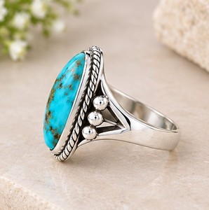 Anillo de Plata de Ley 925 con Turquesa Mohave, Joyería con Piedra Preciosa Azul Grande, Anillo Boho con Turquesa - Product Image 3