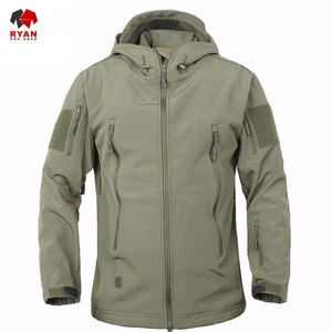 เสื้อแจ็คเก็ตซอฟต์เชลล์คุณภาพพรีเมียมสำหรับผู้ชาย แบบมีซิป ปิดคอแบบมีฮู้ด ผ้าระบายอากาศได้ดี พร้อมโลโก้ที่ปรับแต่งได้ - Product Image 3