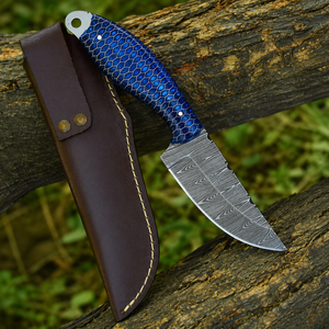 Couteau de camping à lame fixe en acier Damas fait main avec manche en résine bleue nid d'abeille et étui en cuir - Product Image 6