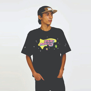 Camiseta de Manga Corta Negra para Hombre Dream Monkey, Cuello Redondo, Corte Regular, Logotipo Estampado en la Parte Delantera, Jersey Informal de Algodón Transpirable - Product Image 2