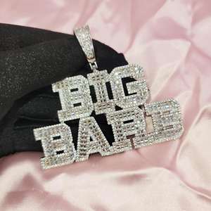 Pendentif personnalisé BIG BABE de luxe serti de moissanite taille baguette, design de bijoux hip-hop - Product Image 4