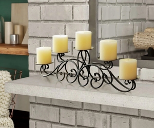 Candélabre en fer forgé à 5 branches, support de bougies décoratif multi-niveaux en métal, centre de table à motifs roulés - Product Image 3
