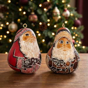 ORNAMENTO DE CALABAZA DE SANTA CLAUS TALLADO A MANO EN PERÚ PARA NAVIDAD - Product Image 3