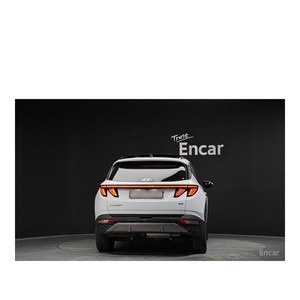 Hyundai Tucson Diésel 2.0 4WD 2022 con Caja de Cambios Automática, Asientos de Cuero, Cámara Trasera, Estándar de Emisiones Euro V, 43,845 km - Product Image 4