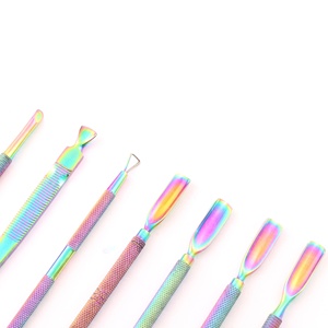 Nuevo diseño para un agarre cómodo y un control sin esfuerzo durante manicura, pedicura y aseo de marca privada - Product Image 3