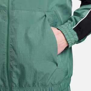 Ensemble de survêtement imprimé léger et durable, veste coupe-vent respirante en nylon à fermeture éclair et short froissé, ensemble 2 pièces streetwear pour la course - Product Image 3