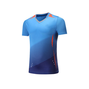 High Quality Eco-Friendly Breathable Seamless Moisture Wicking Quick Dry 4-Way Stretch Customizable Anti-UV Crew Neck Men's - Product Image 4