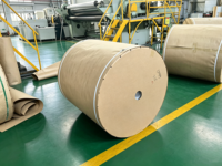 Rollo de Papel Base Kraft Sin Recubrimiento de Madera Blanda Virgen, Absorción Superior de Resina para Impregnación de Melamina y Fenólicos en Núcleos de Contrachapado HPL