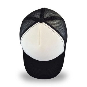 Casquette de camionneur personnalisée bicolore blanc et noir en mousse, dos en maille respirant, imperméable, réglable, avec fermeture snapback, unisexe - Product Image 5