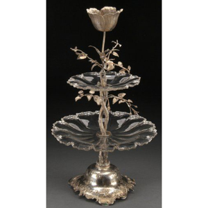 Eye Catching Look Flowers And Leaves Look Gold Plated Prime Quality Metal Made 2 Tier Hot Selling Luxury Cake Display Stand - Product Image 1