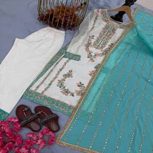 Conjunto de Kurta y Palazzo de Seda Bordada para Mujer VASTRA COTTAGE con Lentejuelas, Remaches y Moti, Dupatta de Faux Georgette con Borde de Encaje - Product Image 2