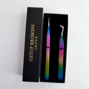 Pince à épiler pour cils Getup Brosons Impex, revêtement arc-en-ciel, acier inoxydable, pointe de précision, ensemble en boîte - Product Image 1