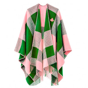 Alfa |   Kapa |   Chal tipo capa a cuadros verde y rosa para mujer de Alpha Sorority, cárdigan informal 100% acrílico, bufanda cálida para uso diario en invierno - Product Image 1