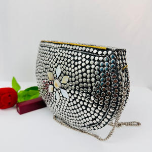 Bolso de Mano Tipo Clutch de Estilo Bohemio Antiguo, con Mosaico Floral Chapado en Oro sobre Aluminio, Escultura Moderna Pulida, Disponible para Fabricación OEM - Product Image 1