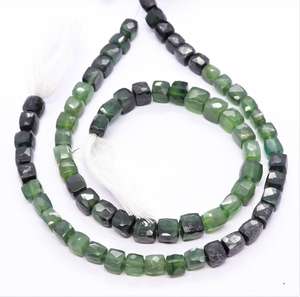 Perles cubiques facettées en serpentine naturelle AAA 5-6 mm, perles en serpentine forme boîte 9 pouces, perles cubiques 3D en pierre précieuse serpentine pour bijoux - Product Image 2