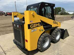 Chargeuse compacte sur pneus Gehl R135 2024 haute puissance, godet 1 tonne, état neuf/occasion, moteur diesel, chargeuse frontale sur roues Yanmar - Product Image 3