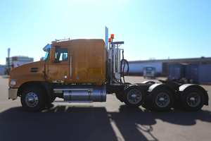 Tracteur routier professionnel 6x4 diesel, camion lourd pour le transport routier de marchandises - Product Image 6