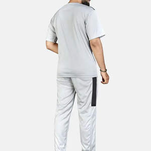 Ensemble de survêtement sportif pour homme gris clair et noir, respirant, écologique, léger, pour l'entraînement, le jogging, la course à pied, la salle de sport, la remise en forme, l'activité physique - Product Image 2