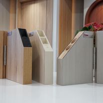 Puertas compuestas de alta calidad Dewoo, diseño superior de Material de aluminio de Vietnam, resistente al agua e insonorizado con Material principal de PVC de madera - Product Image 3